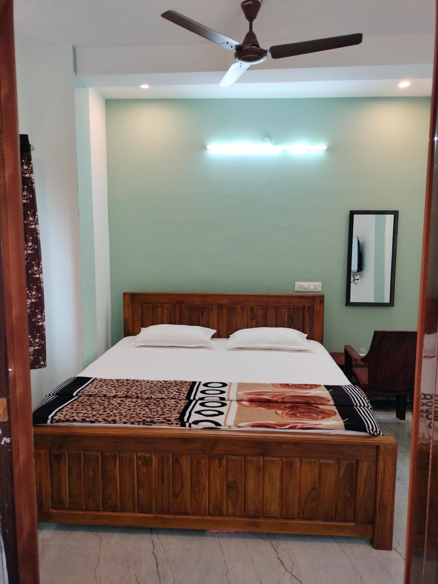 Hotel Teja Residency Alāndurai Zewnętrze zdjęcie